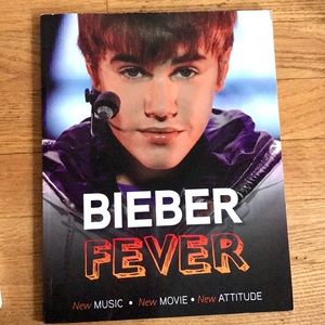 BIEBER FEVER Book